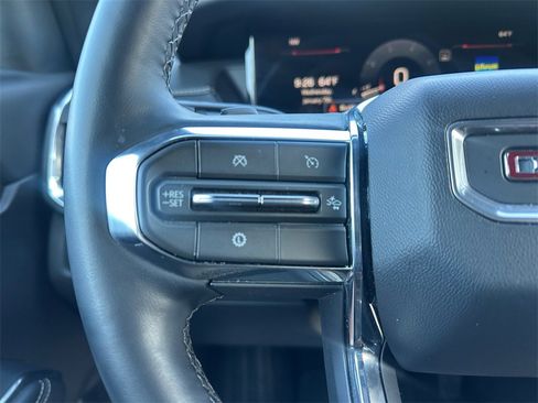 Used 2025 GMC Acadia Elevation image 30