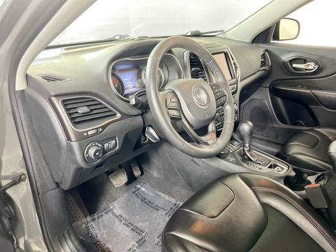 Used 2022 Jeep Cherokee Trailhawk AWD/4WD image 9