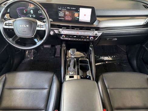Used 2025 Kia Telluride S AWD/4WD image 13