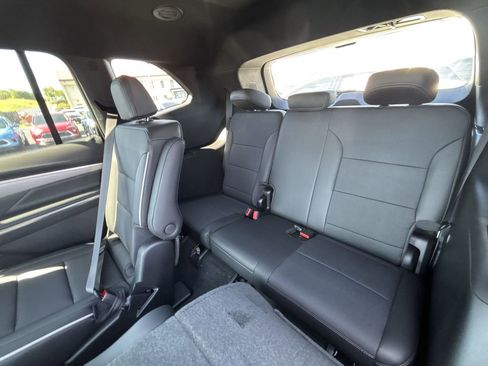 New 2026 Buick Enclave Preferred w/ Power Package FWD image 28
