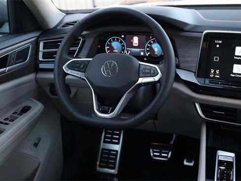 New 2026 Volkswagen Atlas SEL Premium R-Line image 29