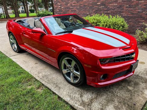 Used 2011 Chevrolet Camaro SS w/ RS Package RWD image 31