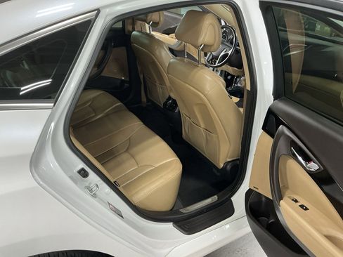 Used 2017 Hyundai Azera image 15