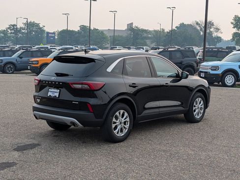 Used 2023 Ford Escape Active AWD/4WD image 3