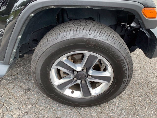 Used 2022 Jeep Wrangler Unlimited Sahara AWD/4WD image 30
