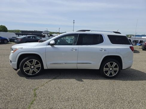 Used 2018 GMC Acadia Denali w/ Technology Package AWD/4WD image 16