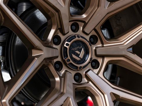 New 2025 Ford Bronco Badlands image 24