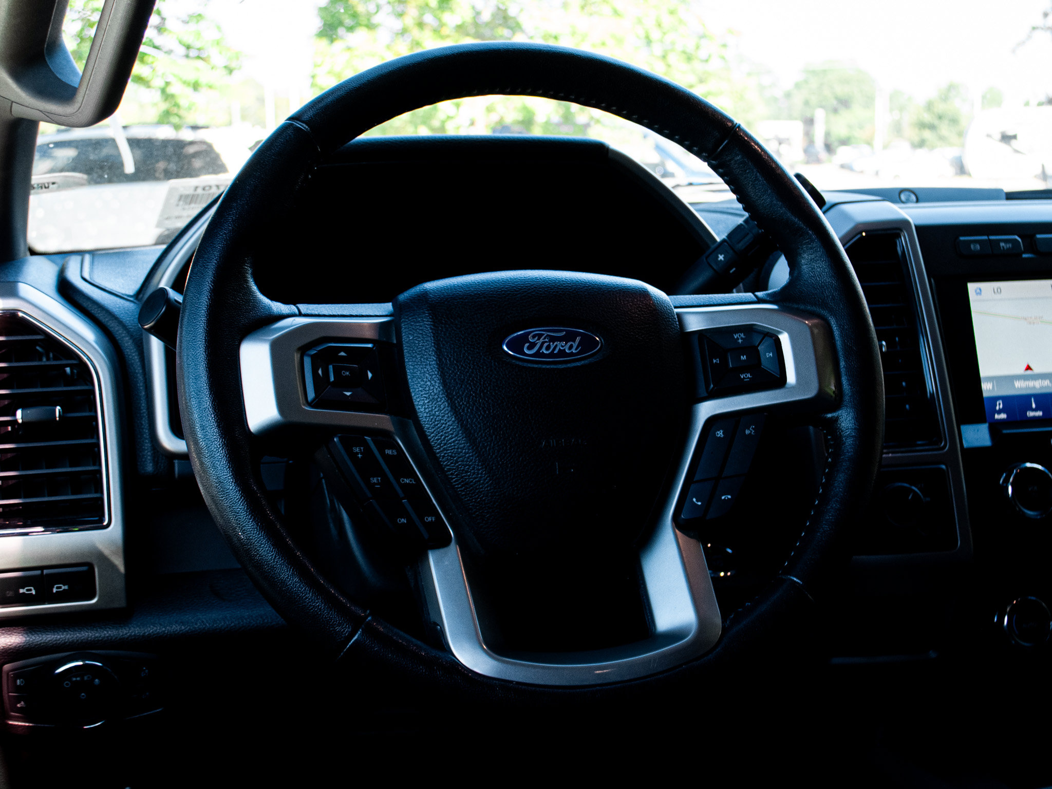 Used 2020 Ford F250 Lariat w/ Lariat Ultimate Package RWD image 6