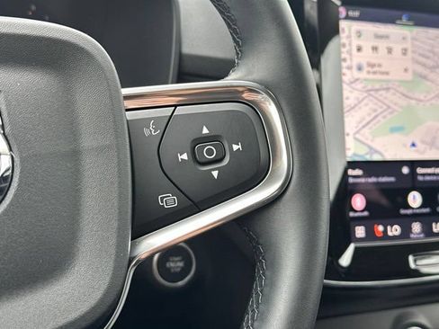 Certified 2026 Volvo XC40 B5 Plus AWD/4WD image 27