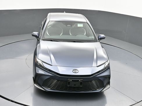 Used 2026 Toyota Camry SE image 30