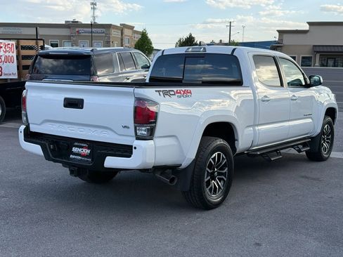 Used 2020 Toyota Tacoma TRD Sport w/ TRD Premium Sport Package image 8