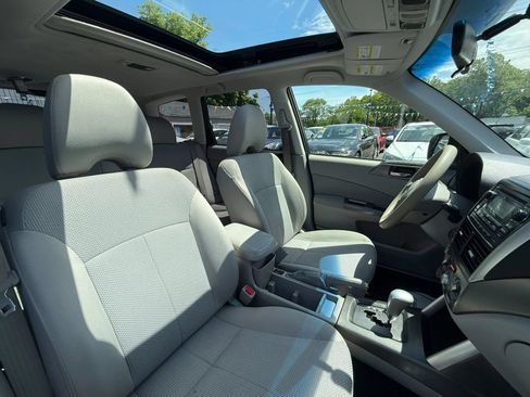 Used 2013 Subaru Forester 2.5X Premium AWD/4WD image 49