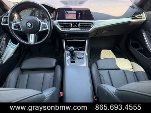 Used 2021 BMW 330i Sedan w/ M Sport Package RWD image 18
