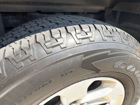 Used 2019 RAM 1500 Laramie AWD/4WD image 7