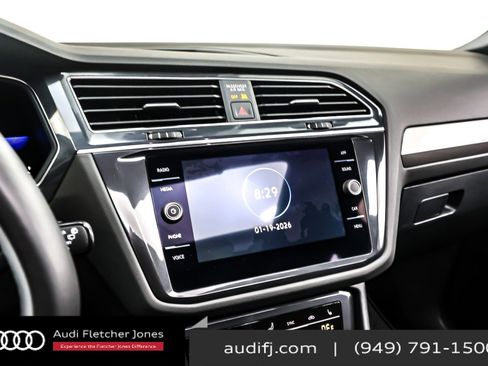 Used 2023 Volkswagen Tiguan SE R-Line image 21