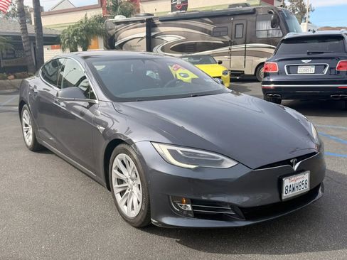 Used 2017 Tesla Model S 75D AWD/4WD image 1