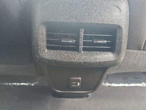 Used 2022 Chevrolet Equinox RS AWD/4WD image 6
