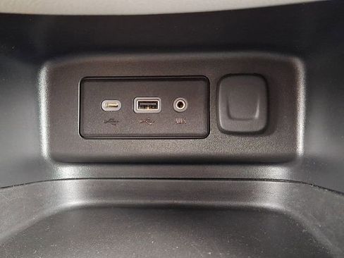 Certified 2022 Chevrolet Equinox LS w/ LS Convenience Package AWD/4WD image 26