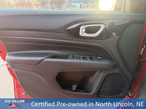 Used 2022 Jeep Compass Limited image 19