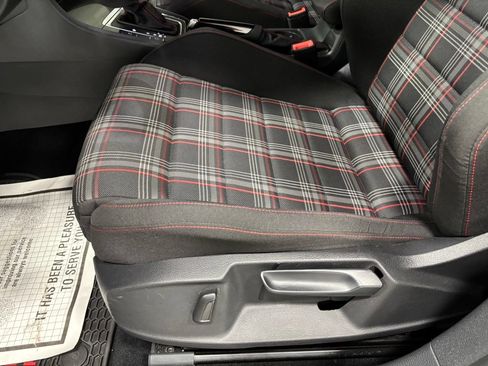 Used 2017 Volkswagen GTI S FWD image 13