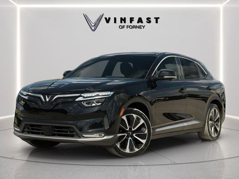 New 2025 VinFast VF 8 Plus image 1