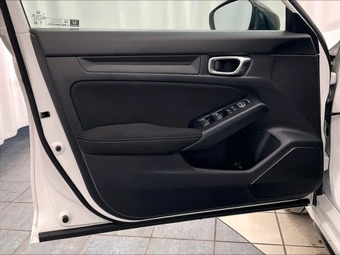 Used 2024 Honda Civic Sport image 9