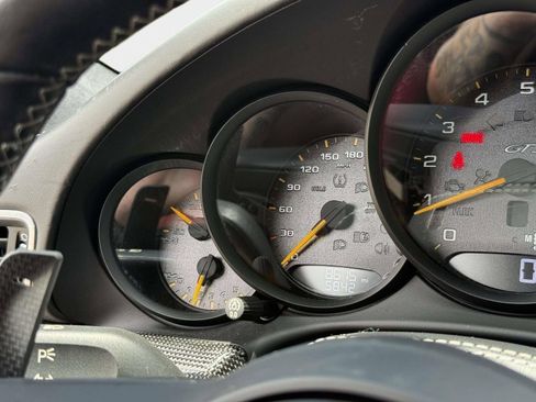 Used 2018 Porsche 911 GT3 RWD image 43