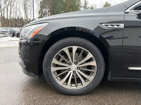 Used 2017 Buick LaCrosse Preferred image 12