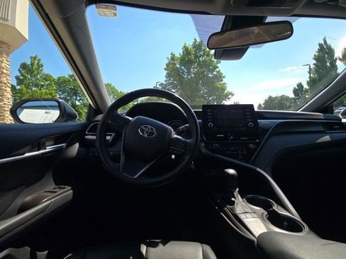 Used 2023 Toyota Camry SE FWD image 13