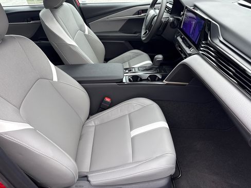 New 2026 Toyota Camry SE FWD image 12