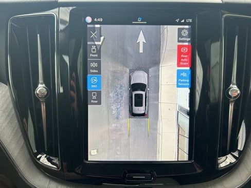 Certified 2025 Volvo XC60 B5 Plus w/ Climate Package image 24