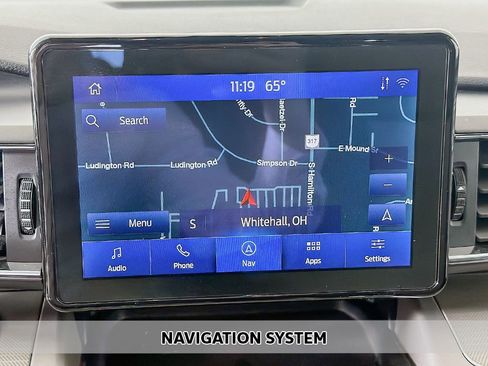 Used 2023 Ford Explorer XLT w/ Equipment Group 202A AWD/4WD image 3