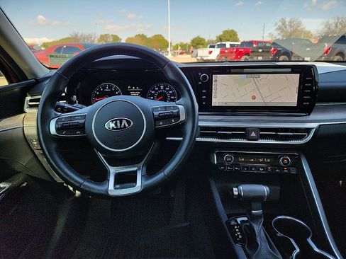 Used 2021 Kia K5 EX w/ EX Premium Package image 6