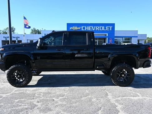 New 2025 Chevrolet Silverado 2500 High Country w/ High Country Premium Package image 2