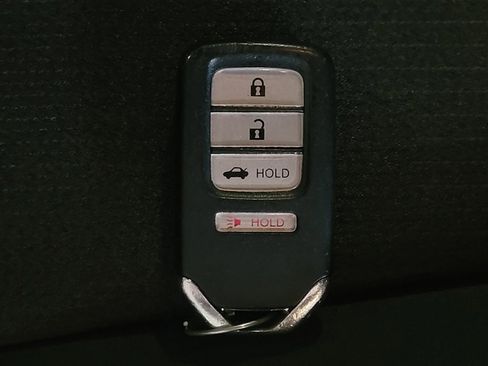 Used 2019 Honda Accord LX image 32