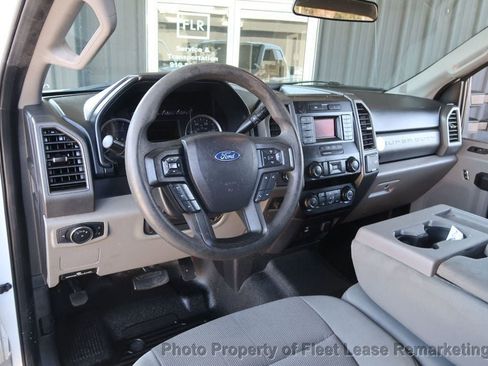 Used 2020 Ford F250 XL w/ Power Equipment Group image 10