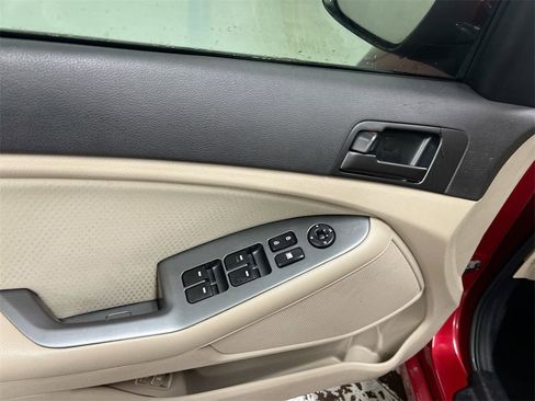 Used 2013 Kia Optima LX image 19