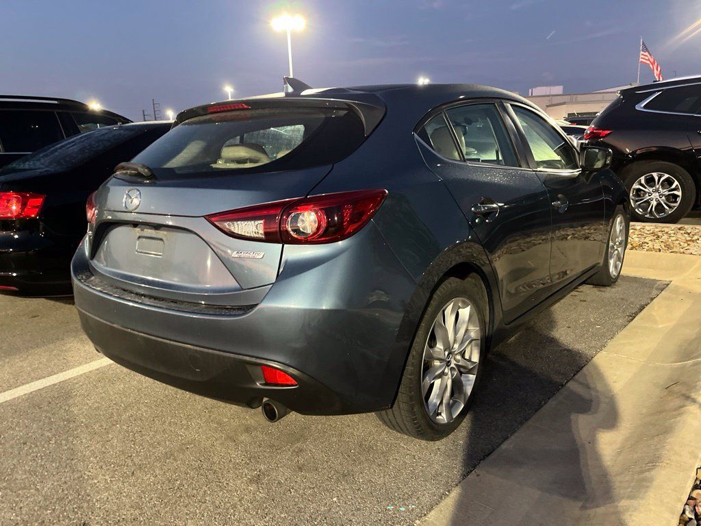 Used 2016 MAZDA MAZDA3 s Grand Touring FWD image 3