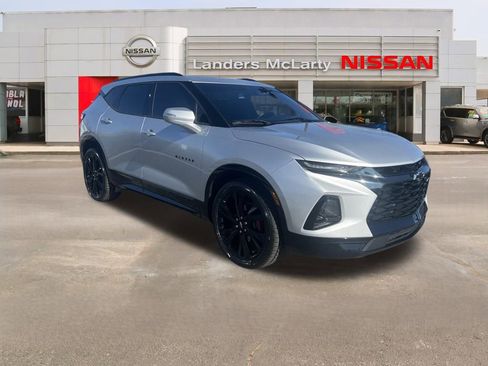 Used 2019 Chevrolet Blazer RS w/ Sun and Wheels Package image 2