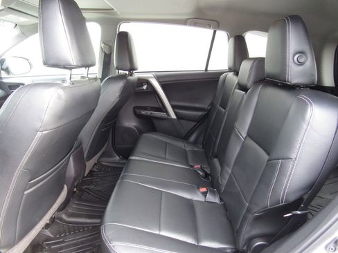 Used 2018 Toyota RAV4 Adventure image 15