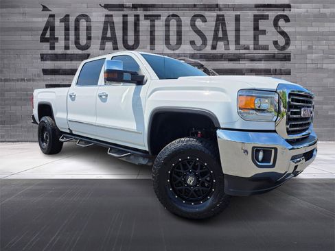 Used 2019 GMC Sierra 2500 SLT w/ Duramax Plus Package AWD/4WD image 1