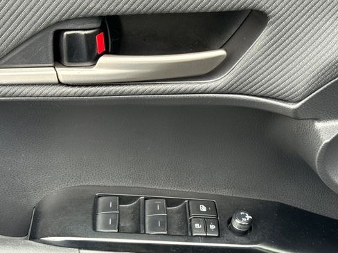 Certified 2025 Toyota Camry SE FWD image 23