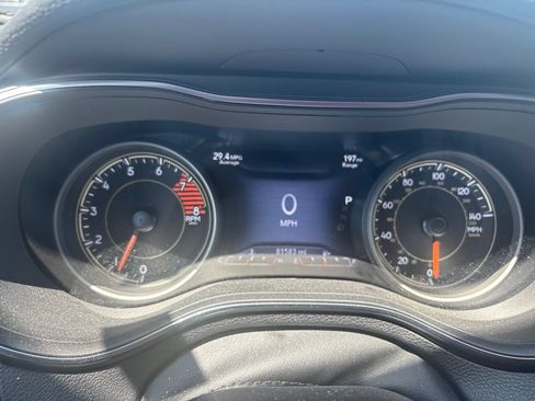 Used 2022 Jeep Cherokee Latitude Lux FWD image 14