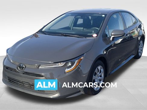 Used 2025 Toyota Corolla LE image 1