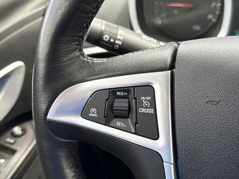 Used 2017 Chevrolet Equinox LT w/ Convenience Package AWD/4WD image 22