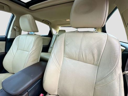 Used 2013 Toyota Avalon Limited image 10