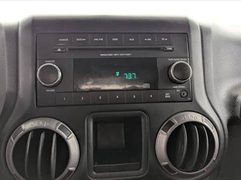 Used 2014 Jeep Wrangler Sport AWD/4WD image 22