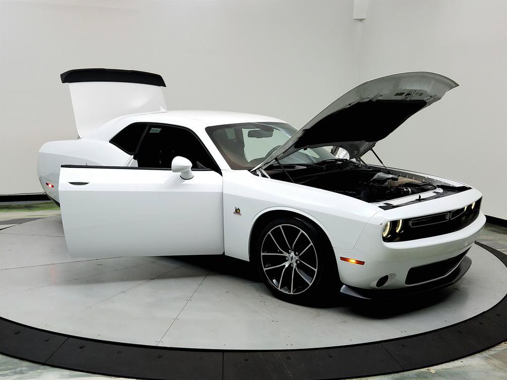 Used 2018 Dodge Challenger R/T Scat Pack RWD image 10