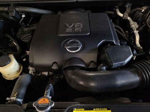 Used 2014 Nissan Titan SV w/ SV Value Truck Package RWD image 30