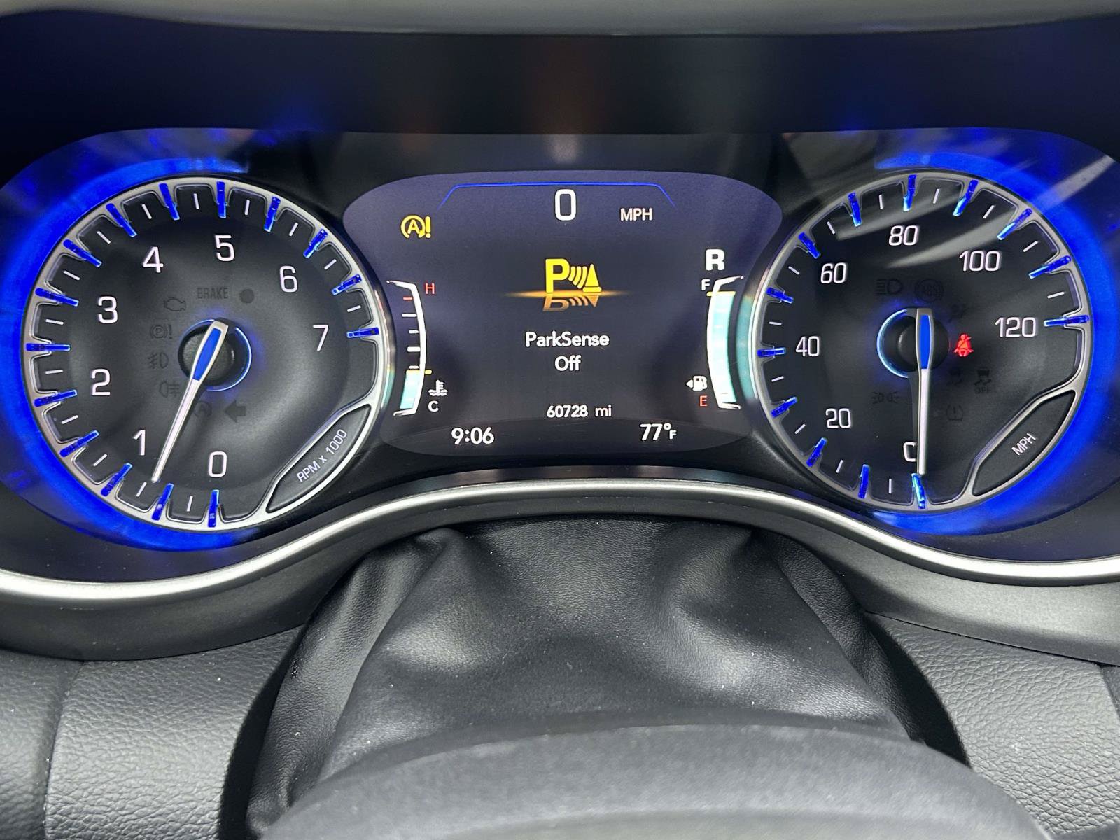 Used 2023 Chrysler Pacifica Touring-L FWD image 24